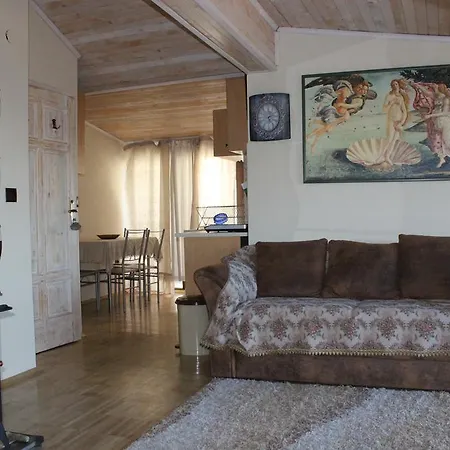 Dara Guest house 2*