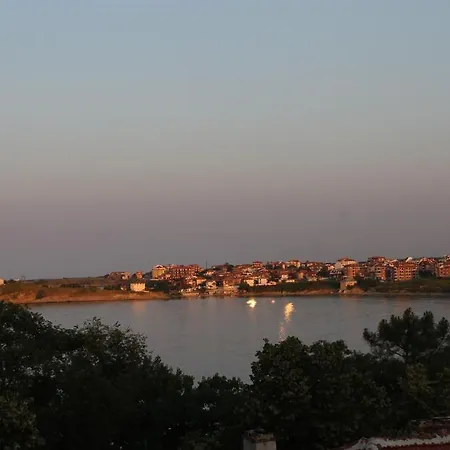 Pensión Dara Tsarevo